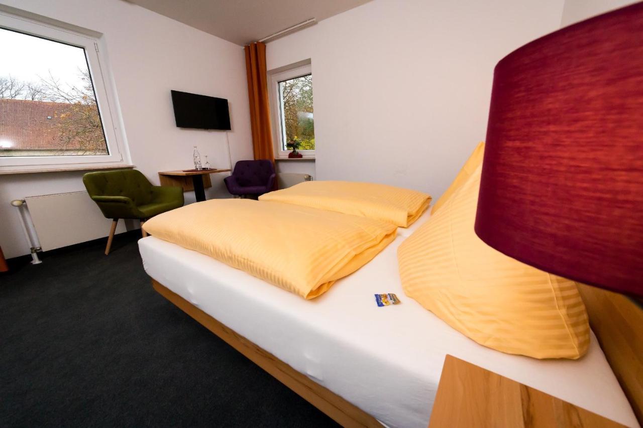 Wohlfuehlhotel Im Schlosspark - Self Checkin Willebadessen ภายนอก รูปภาพ