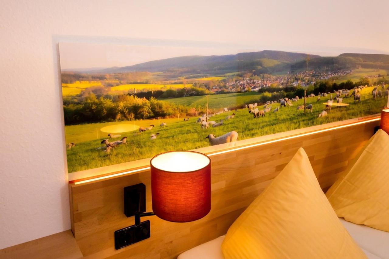 Wohlfuehlhotel Im Schlosspark - Self Checkin Willebadessen ภายนอก รูปภาพ