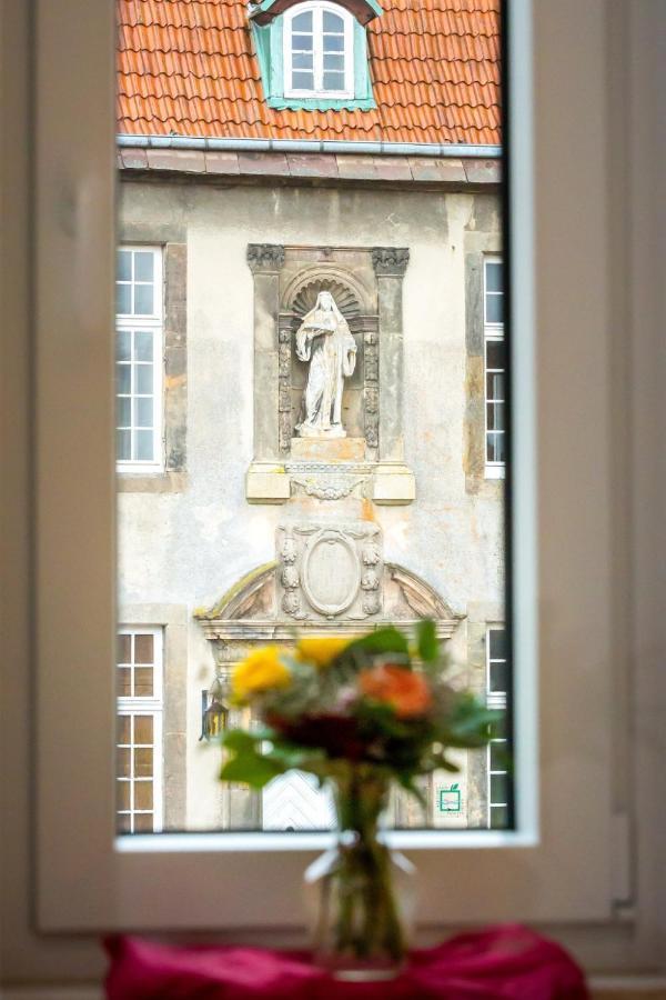 Wohlfuehlhotel Im Schlosspark - Self Checkin Willebadessen ภายนอก รูปภาพ